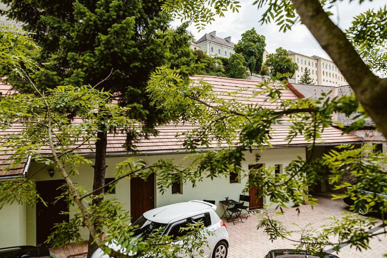 Sziklavendeghaz Aparthotel เวสเปรม ภายนอก รูปภาพ