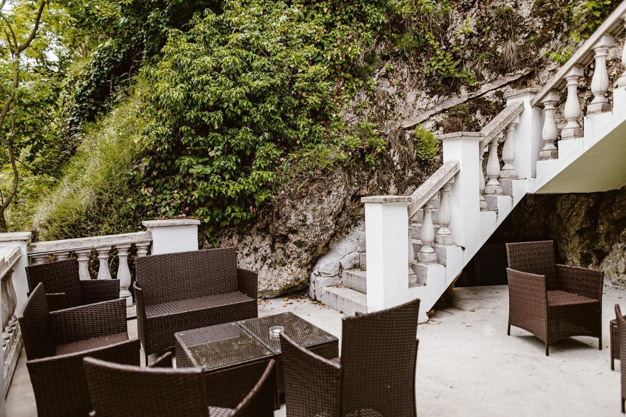 Sziklavendeghaz Aparthotel เวสเปรม ภายนอก รูปภาพ